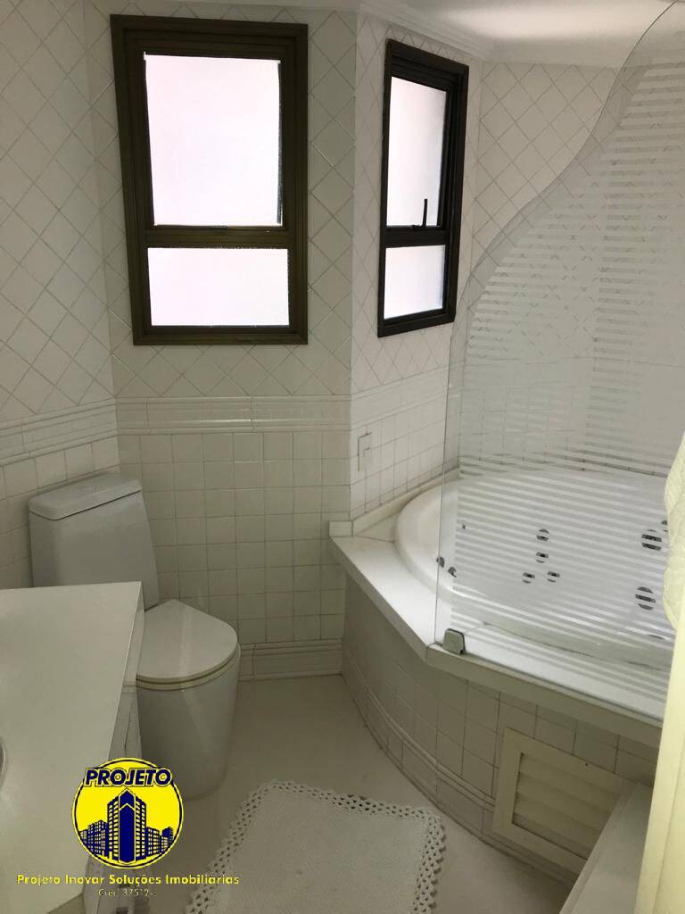 Apartamento para alugar com 3 quartos, 160m² - Foto 18