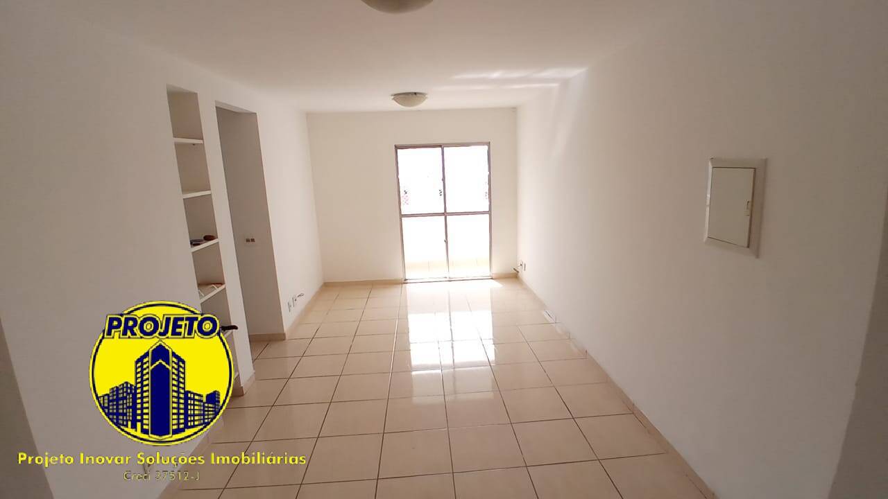 Apartamento para alugar com 3 quartos, 69m² - Foto 3