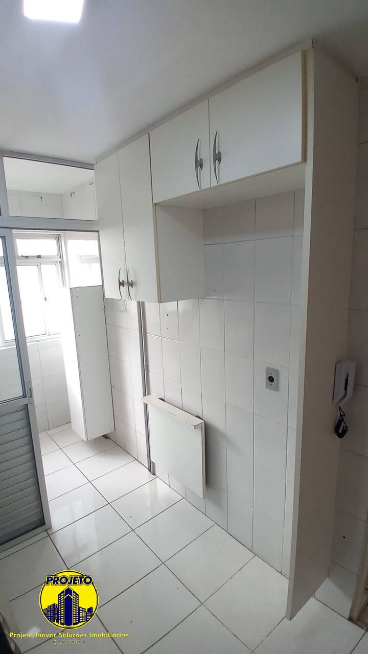 Apartamento para alugar com 3 quartos, 69m² - Foto 17