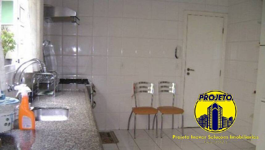 Sobrado à venda com 3 quartos, 200m² - Foto 11