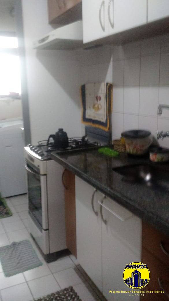 Apartamento à venda com 2 quartos, 60m² - Foto 7