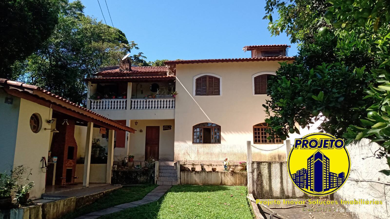 Sobrado à venda com 3 quartos, 162m² - Foto 1