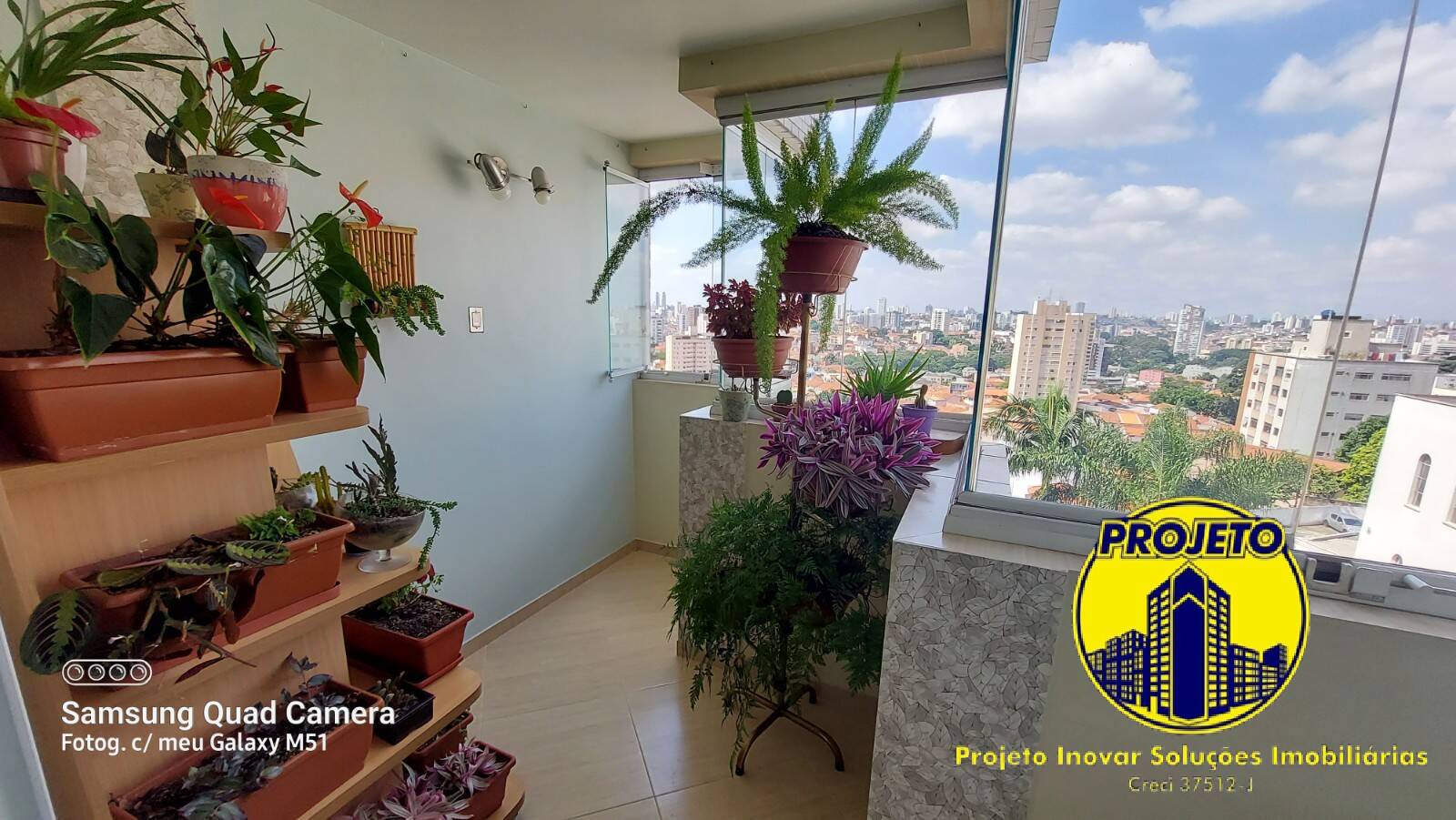 Apartamento à venda com 3 quartos, 110m² - Foto 2