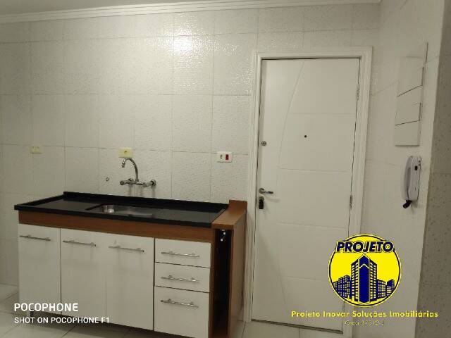 Apartamento para alugar com 3 quartos, 74m² - Foto 12