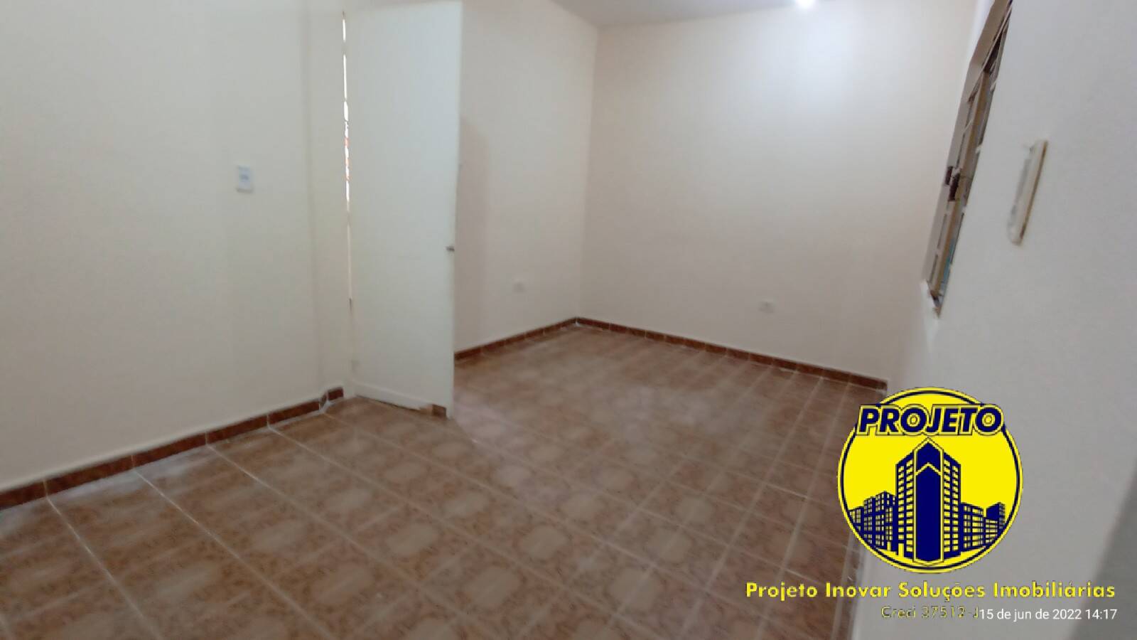 Casa para alugar com 3 quartos, 75m² - Foto 3