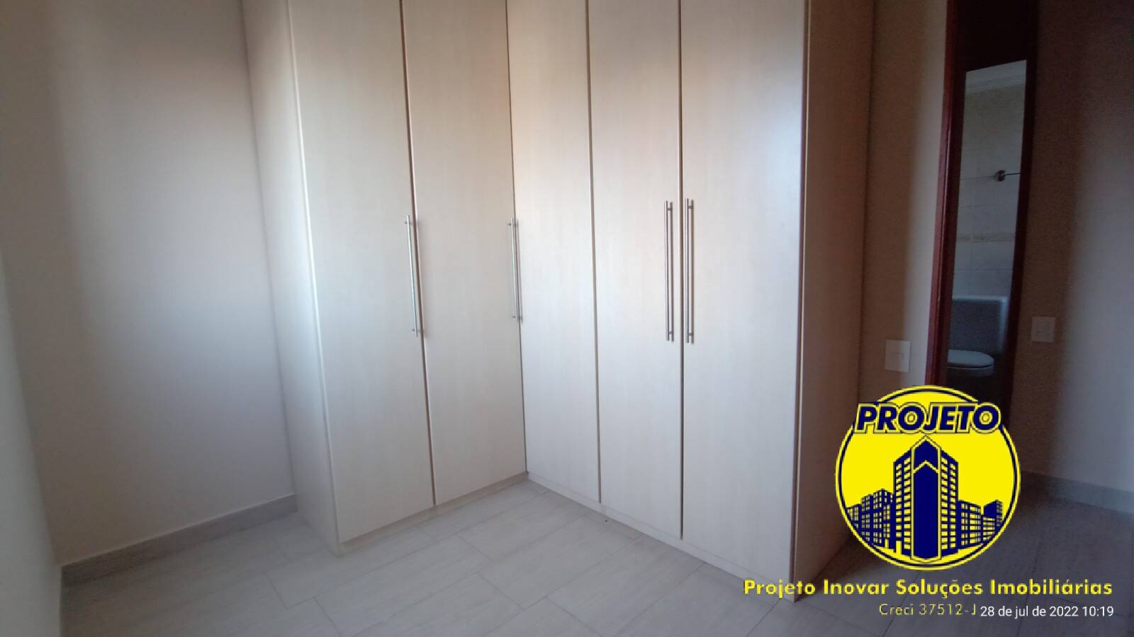 Apartamento para alugar com 2 quartos, 57m² - Foto 8