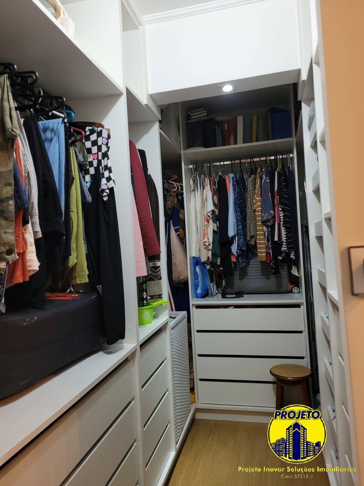 Apartamento à venda com 2 quartos, 77m² - Foto 9