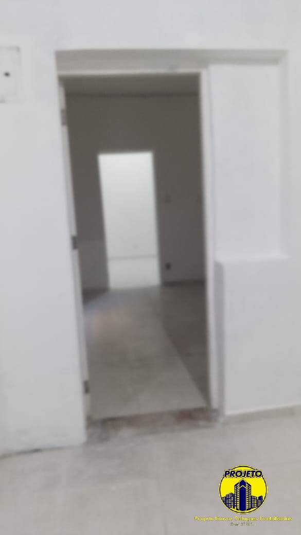 Casa para alugar com 2 quartos, 65m² - Foto 2