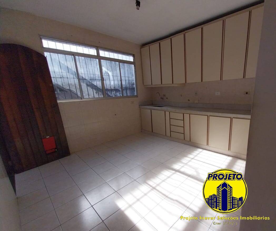 Casa à venda com 2 quartos, 100m² - Foto 12