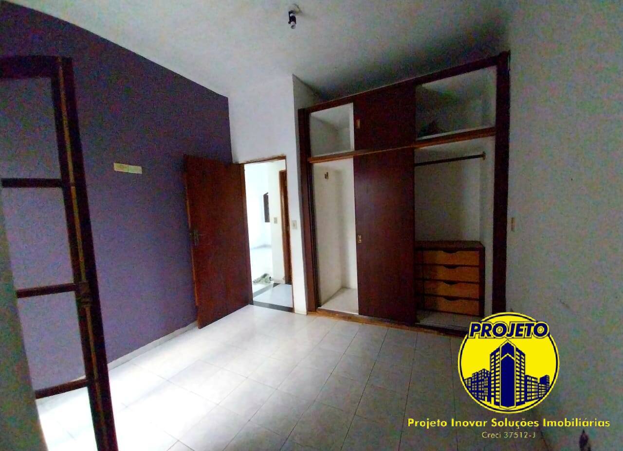 Casa à venda com 2 quartos, 100m² - Foto 13