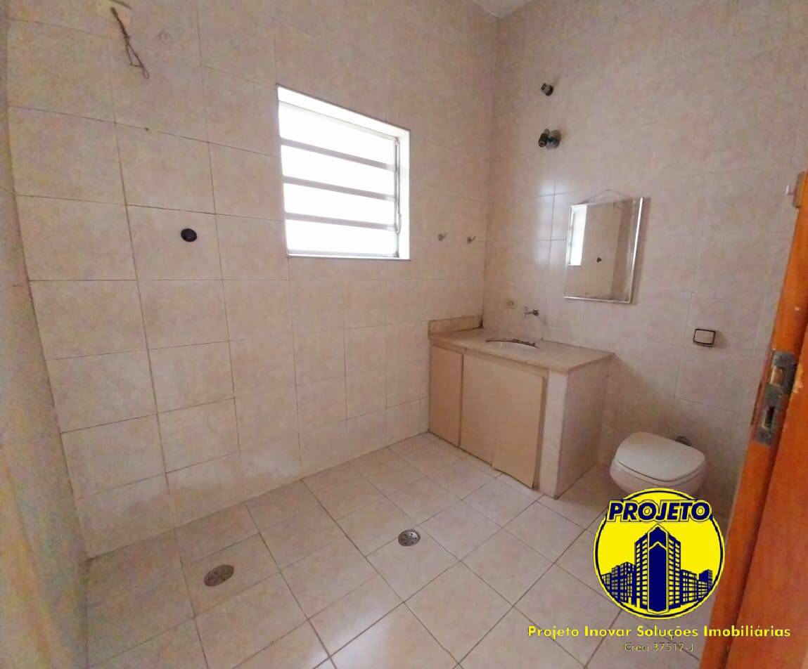 Casa à venda com 2 quartos, 100m² - Foto 17