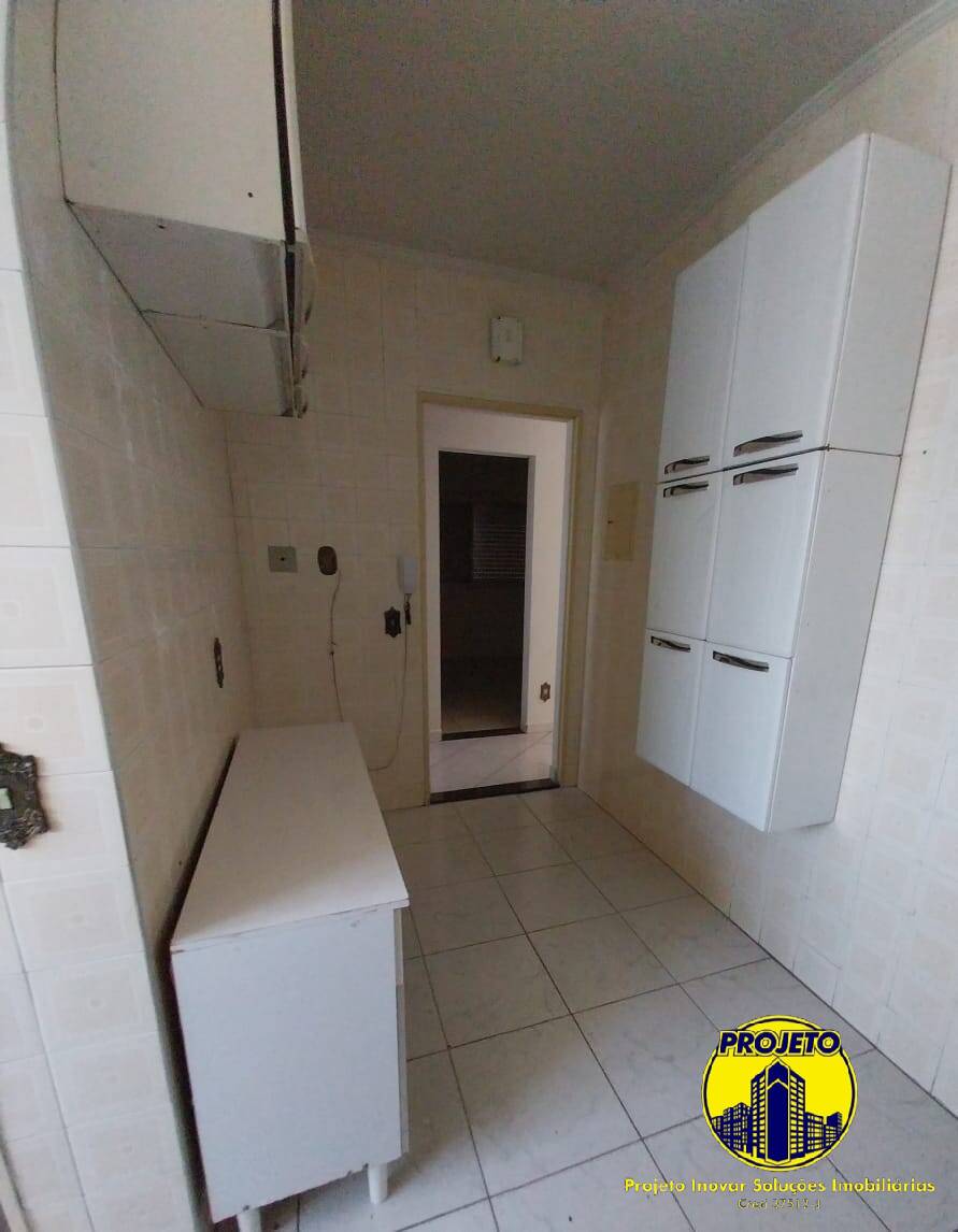 Apartamento à venda com 2 quartos, 58m² - Foto 13