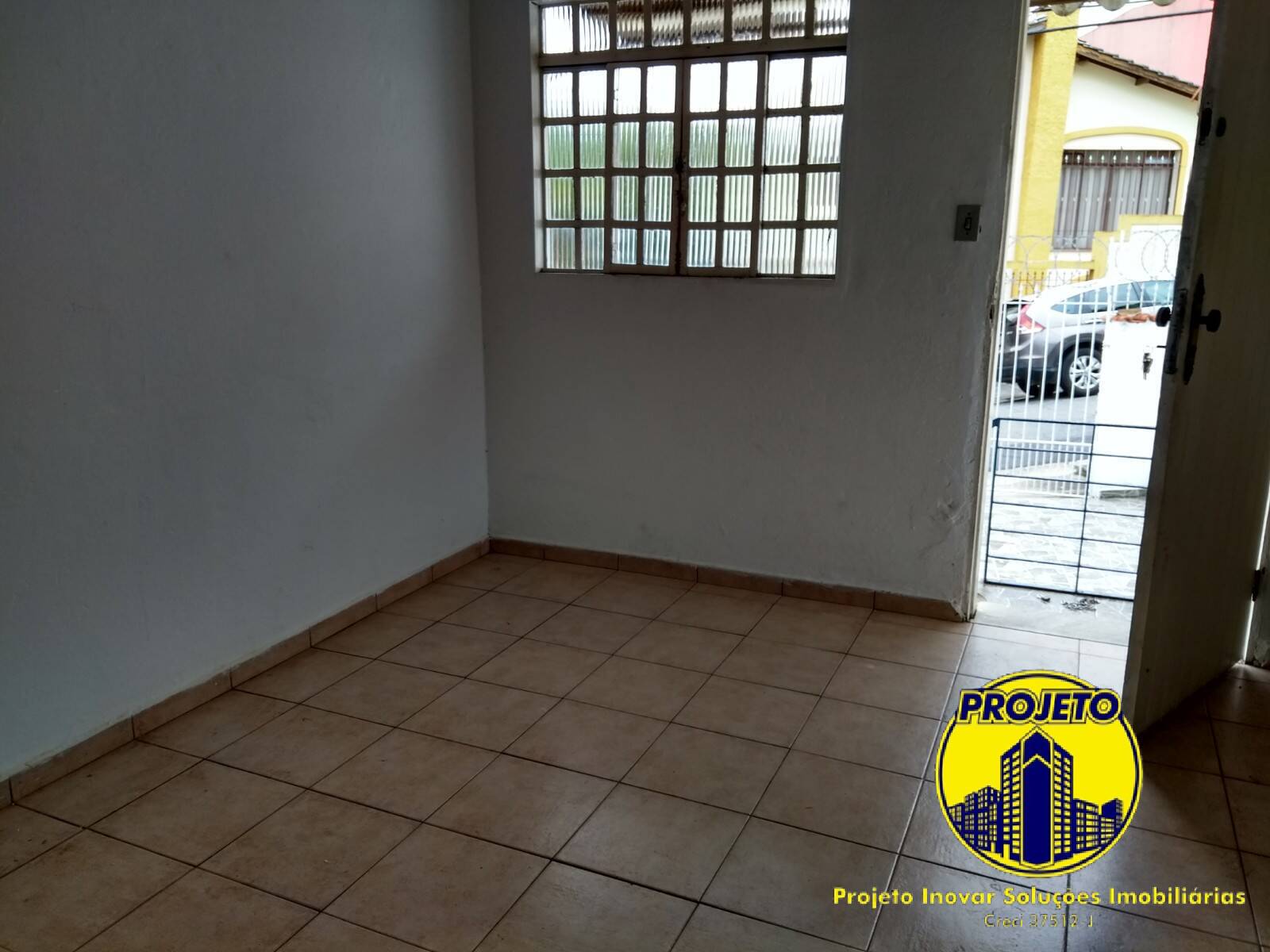 Casa para alugar com 2 quartos, 80m² - Foto 2