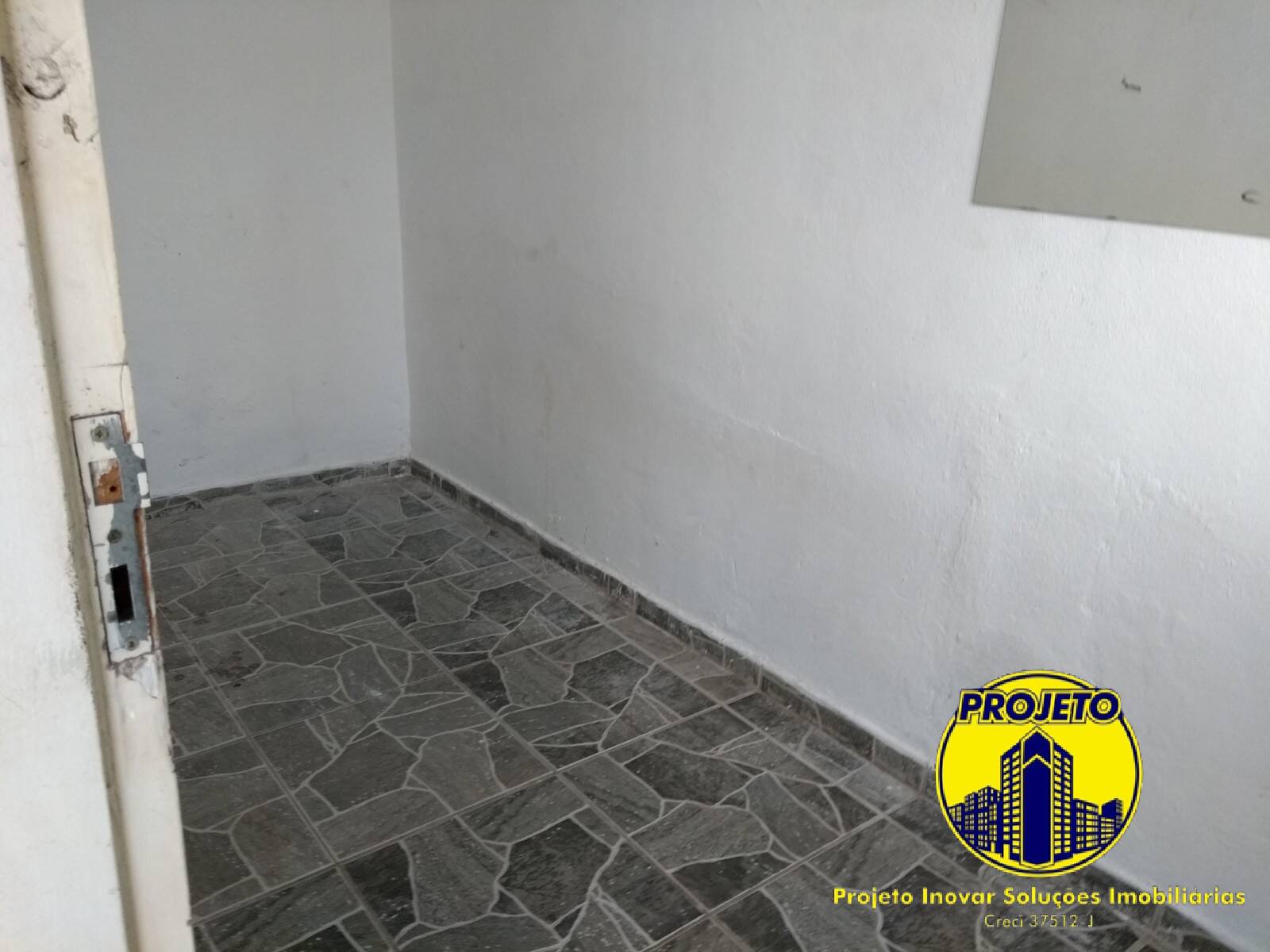 Casa para alugar com 2 quartos, 80m² - Foto 14