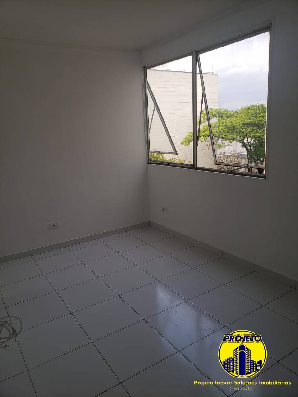 Apartamento à venda com 2 quartos, 48m² - Foto 4