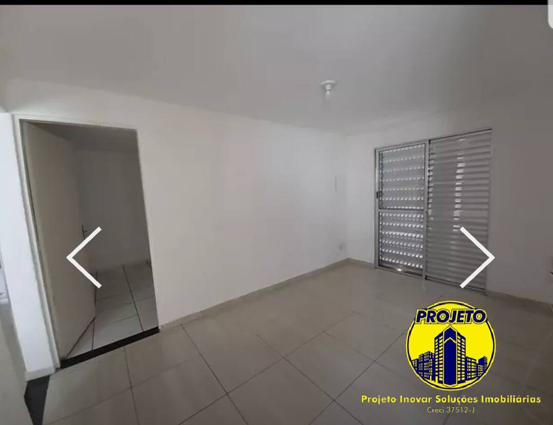 Casa à venda com 4 quartos, 110m² - Foto 2