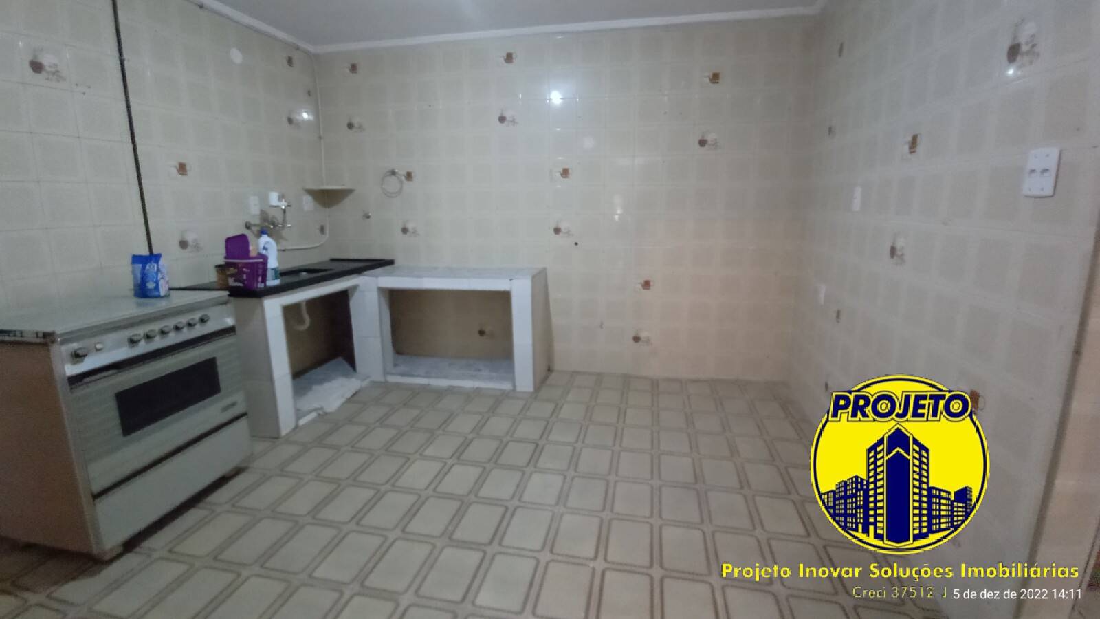 Casa para alugar com 2 quartos, 100m² - Foto 7