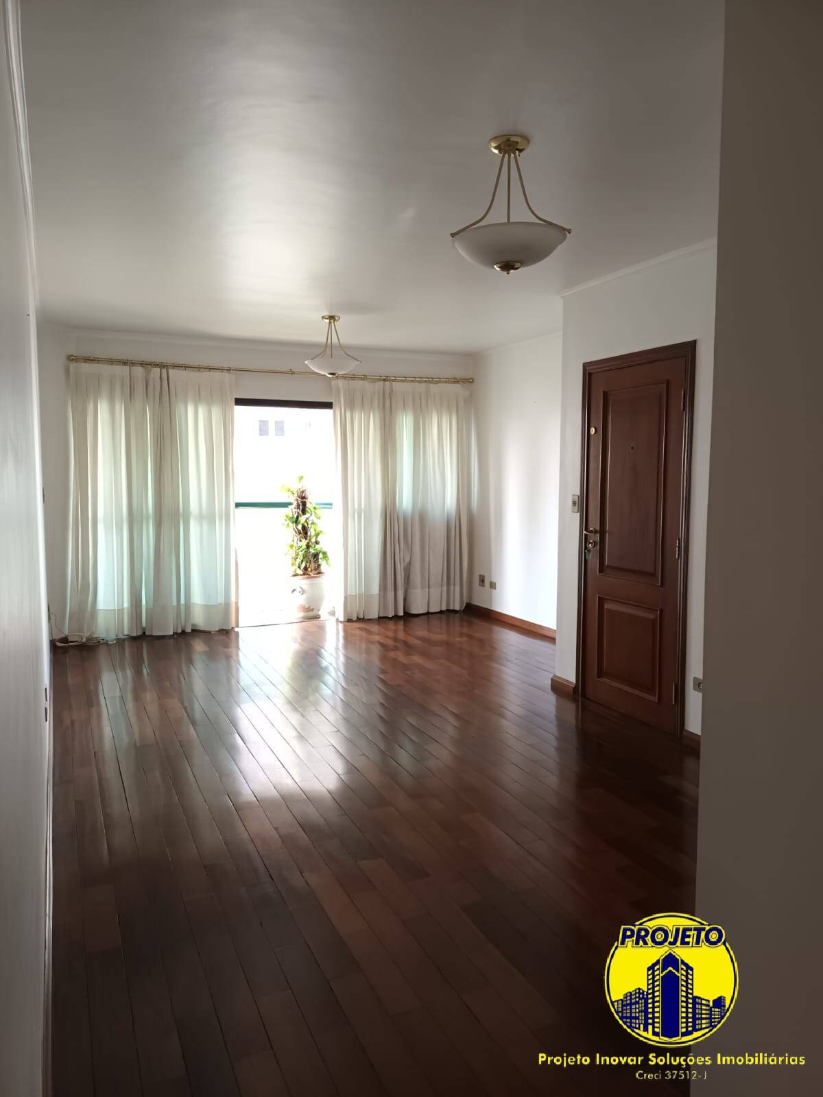 Apartamento à venda com 3 quartos, 114m² - Foto 3