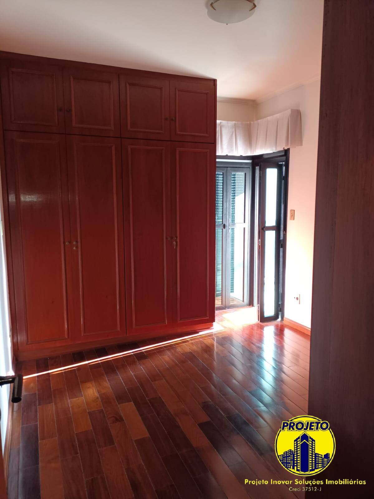 Apartamento à venda com 3 quartos, 114m² - Foto 9