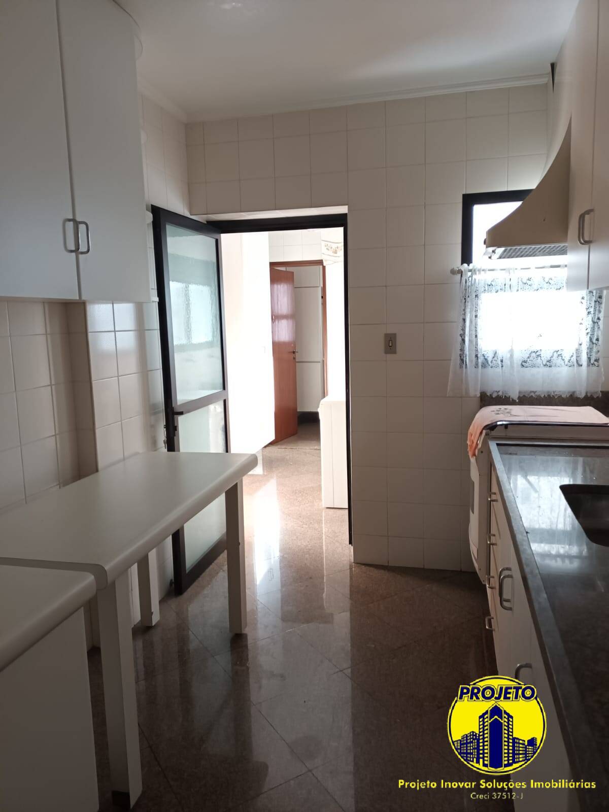 Apartamento à venda com 3 quartos, 114m² - Foto 25