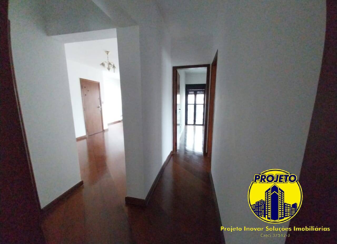 Apartamento à venda com 3 quartos, 123m² - Foto 9