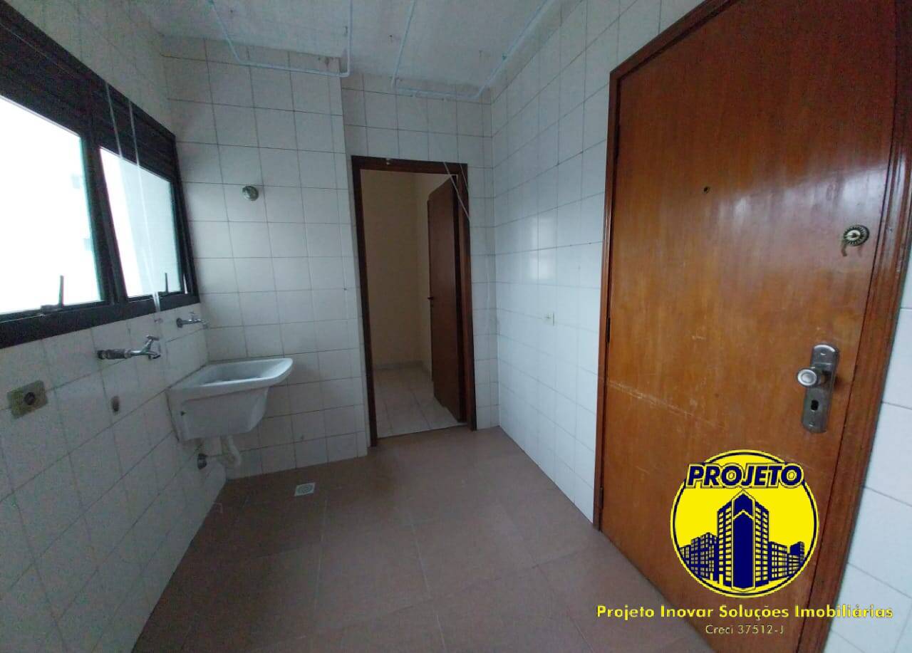 Apartamento à venda com 3 quartos, 123m² - Foto 31