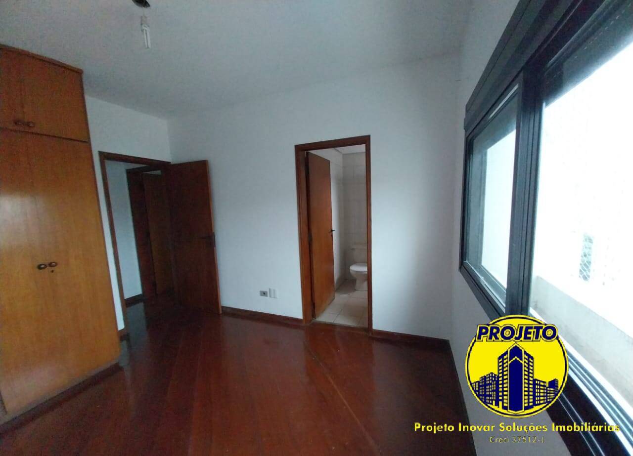 Apartamento à venda com 3 quartos, 123m² - Foto 17