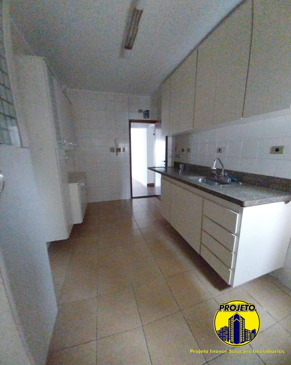 Apartamento à venda com 3 quartos, 123m² - Foto 19