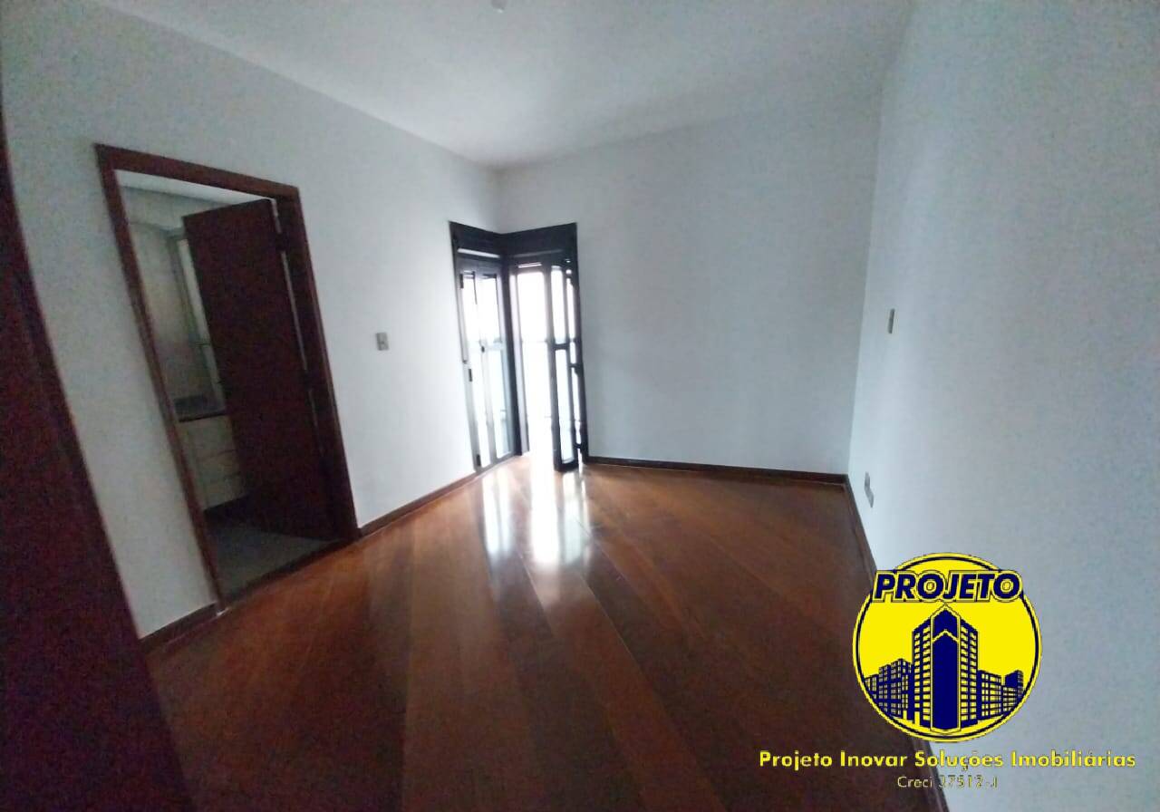 Apartamento à venda com 3 quartos, 123m² - Foto 12