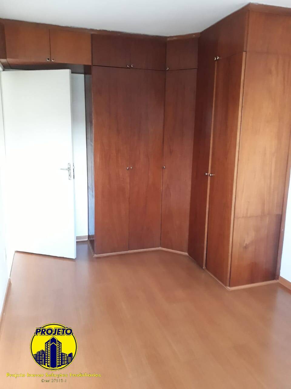 Apartamento à venda com 2 quartos, 70m² - Foto 6