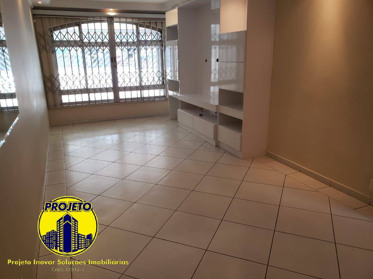 Sobrado para alugar com 3 quartos, 250m² - Foto 2