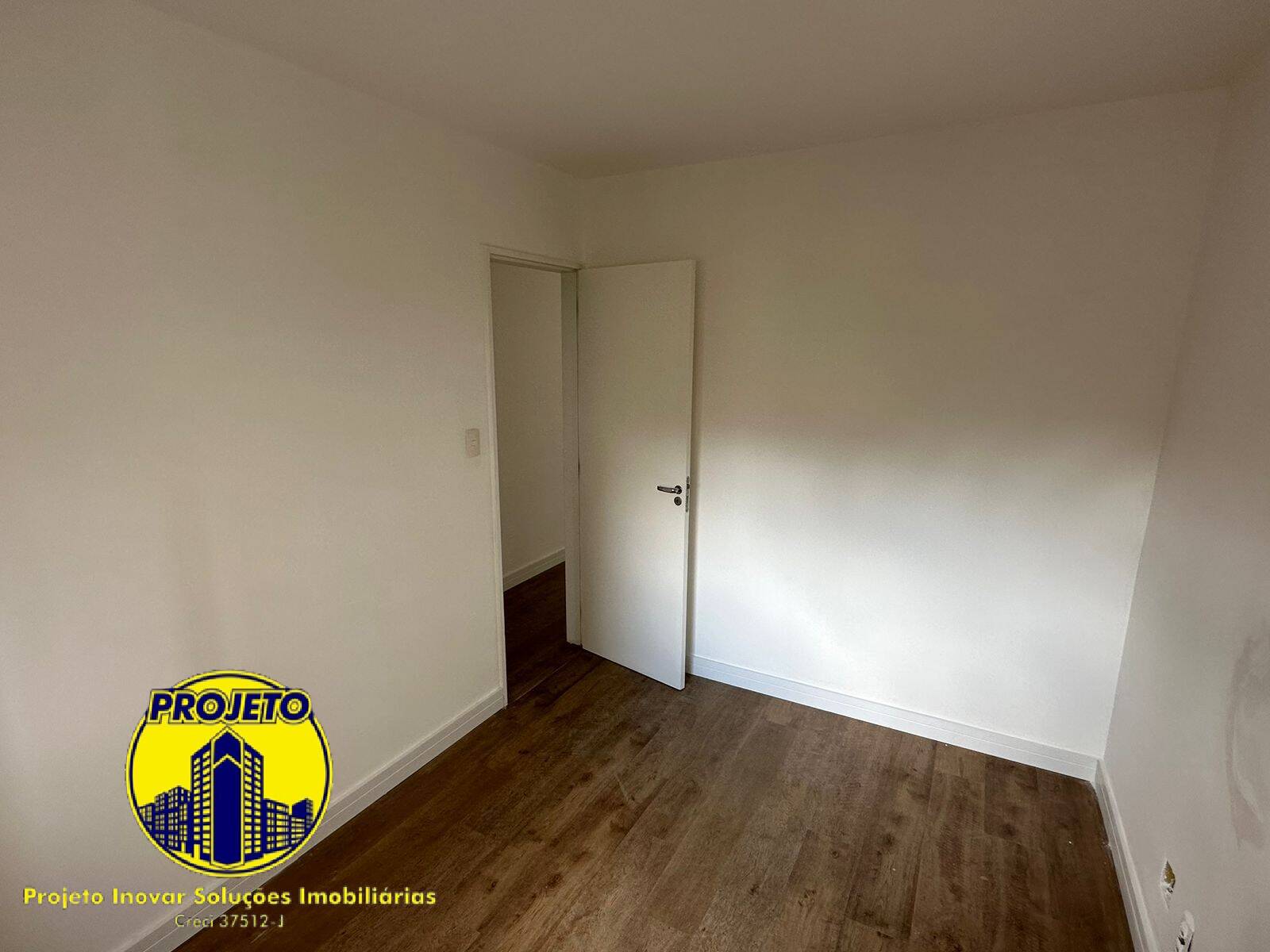 Apartamento para alugar com 3 quartos, 90m² - Foto 9