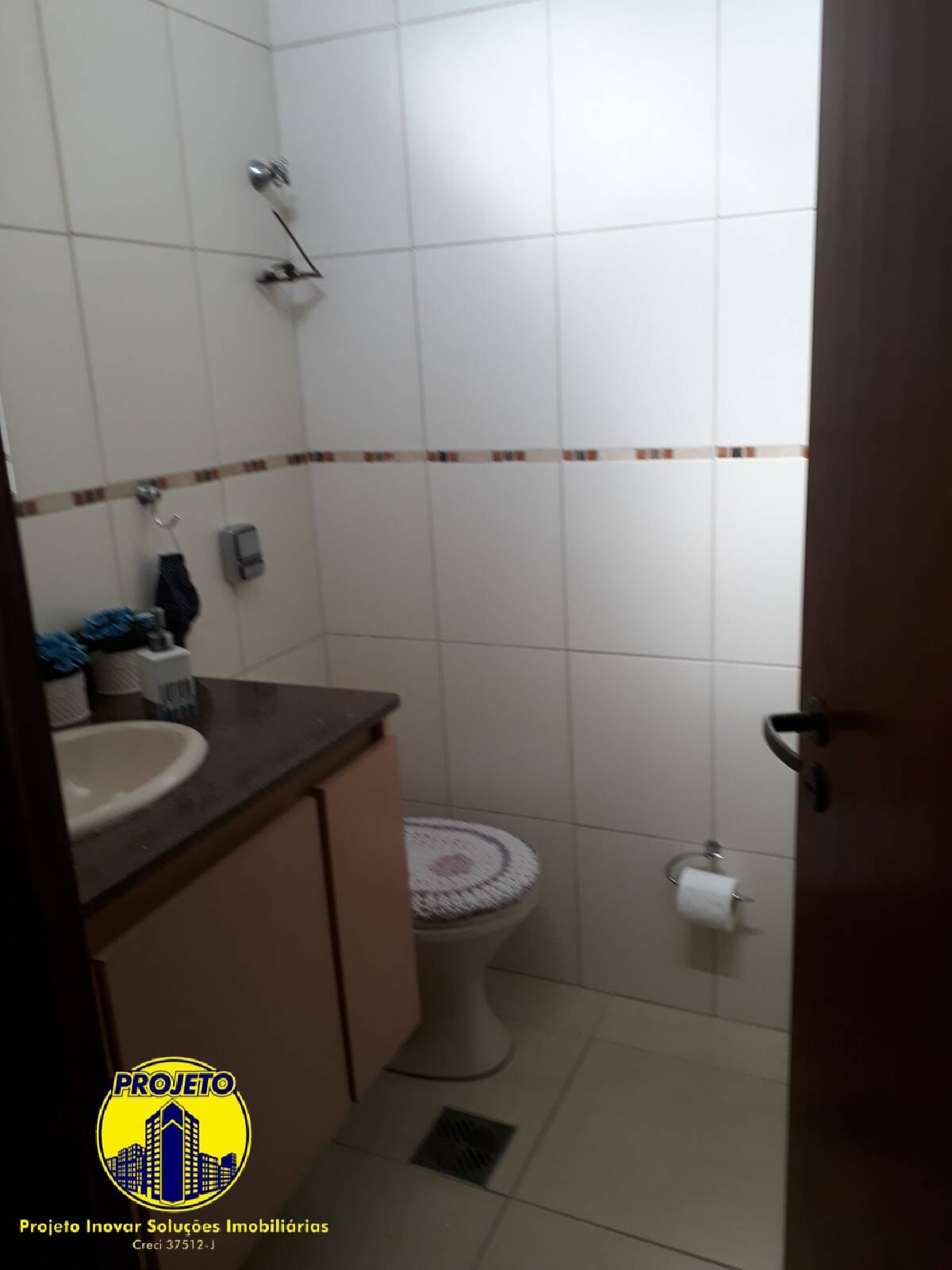 Casa à venda com 2 quartos, 100m² - Foto 12