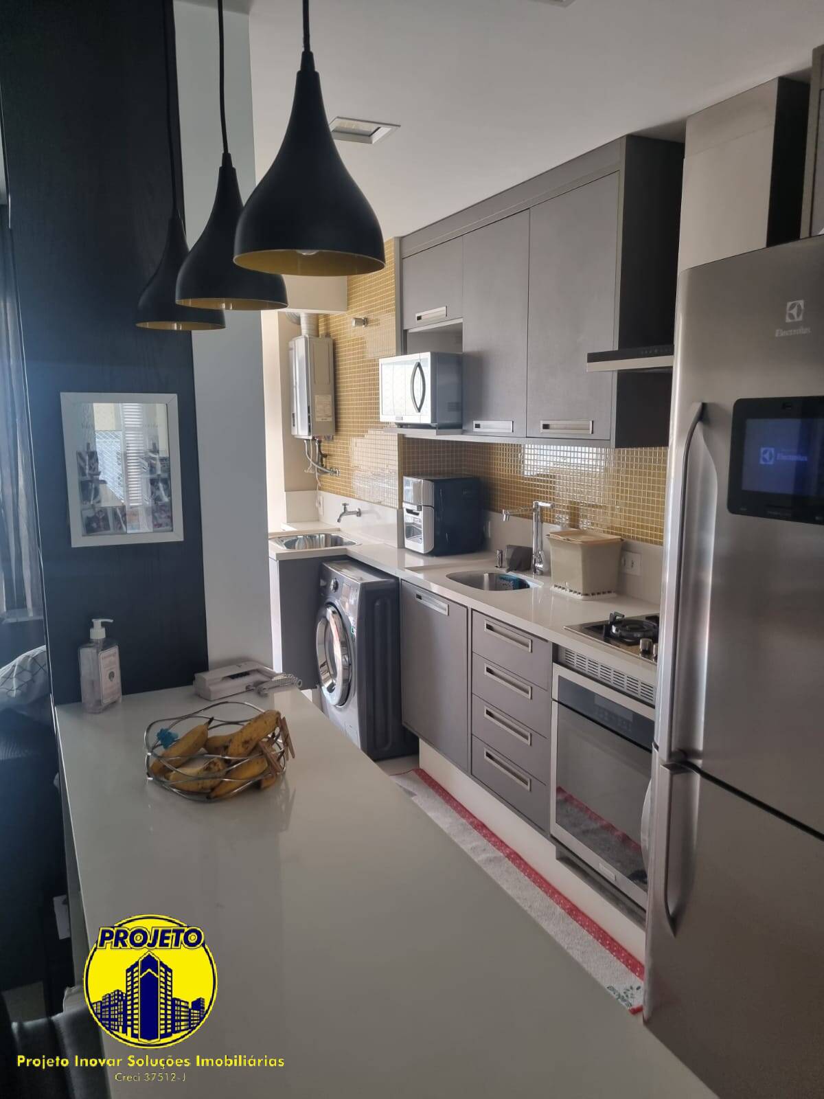 Apartamento à venda com 2 quartos, 68m² - Foto 3