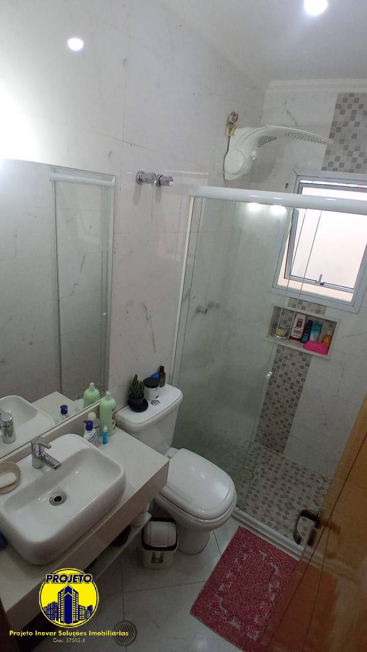 Casa à venda com 3 quartos, 200m² - Foto 17