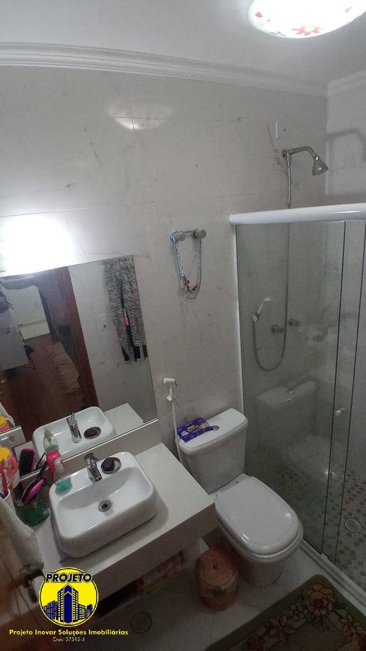 Casa à venda com 3 quartos, 200m² - Foto 16