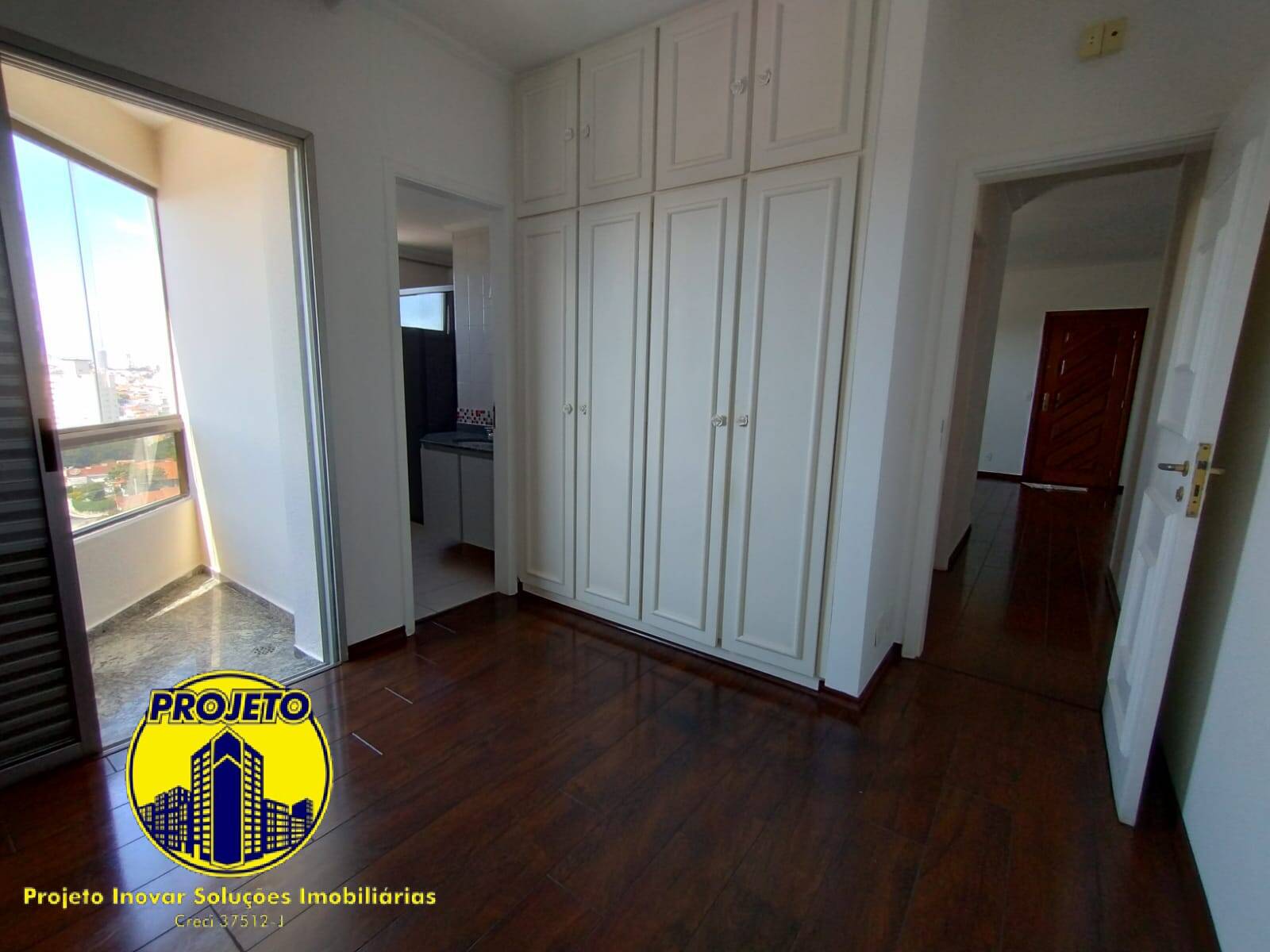 Apartamento à venda com 3 quartos, 105m² - Foto 19