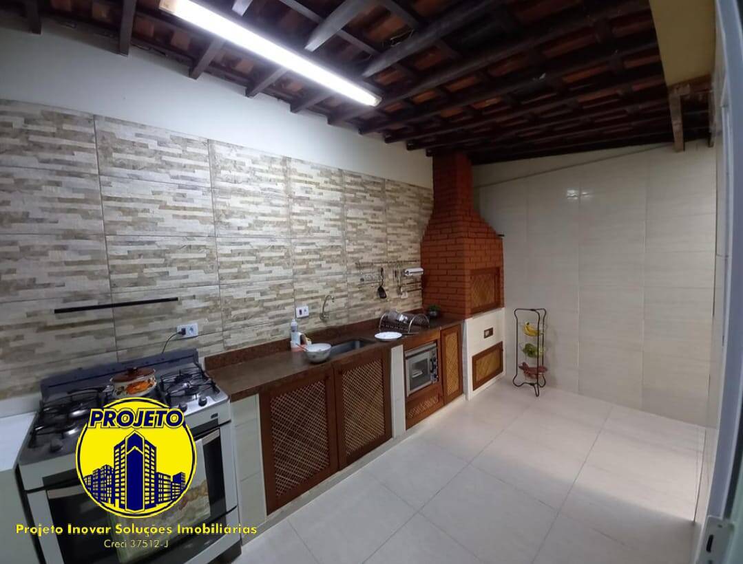 Casa à venda com 4 quartos, 230m² - Foto 12