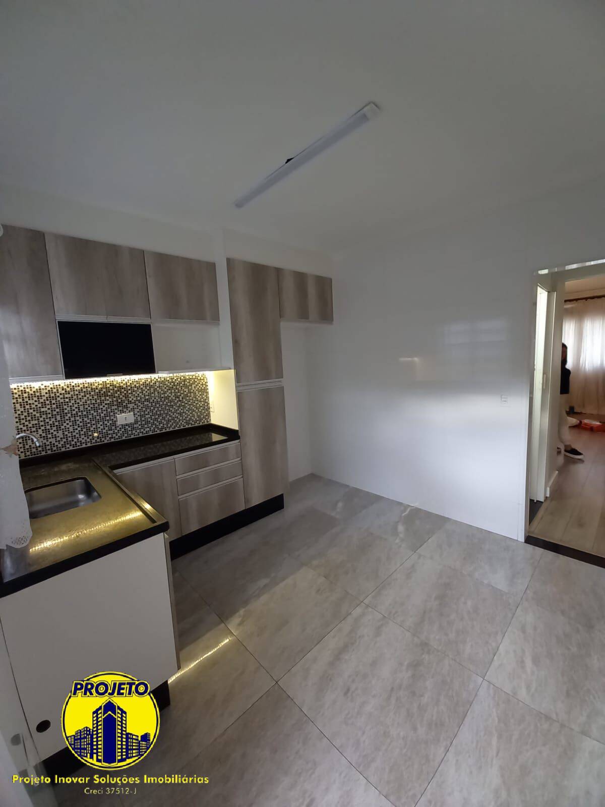 Casa à venda com 2 quartos, 80m² - Foto 17