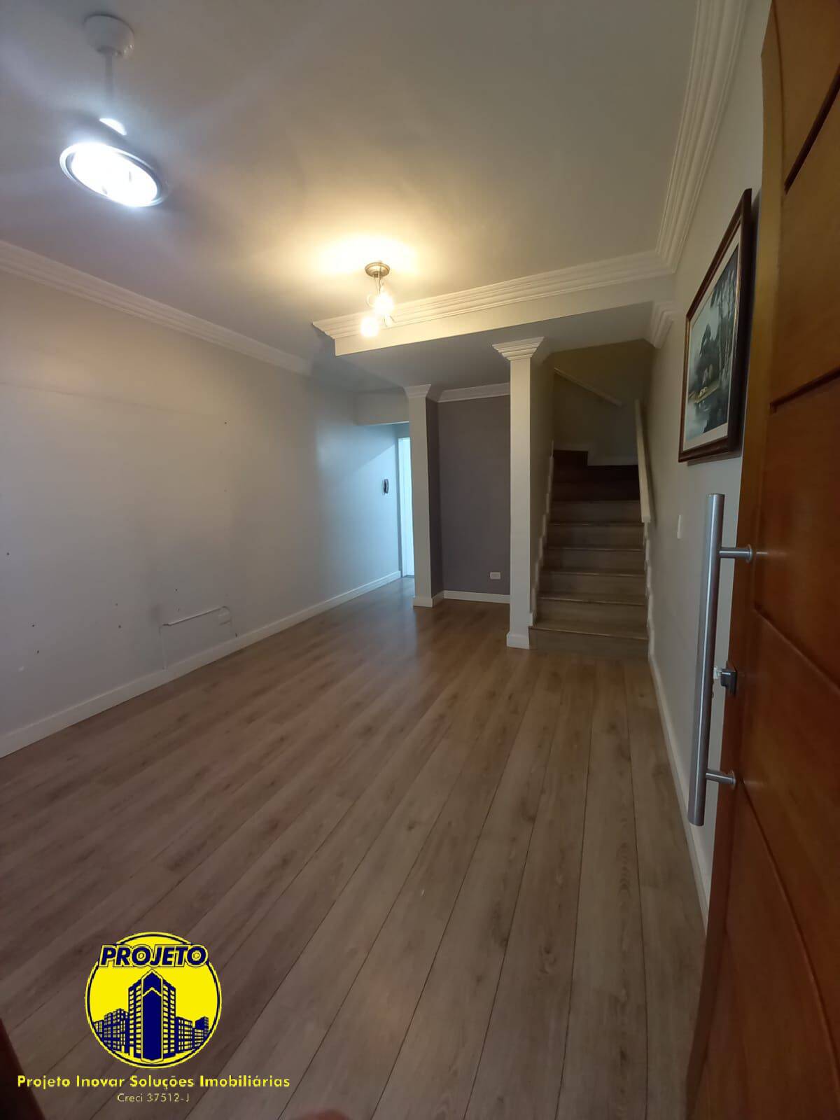 Casa à venda com 2 quartos, 80m² - Foto 4