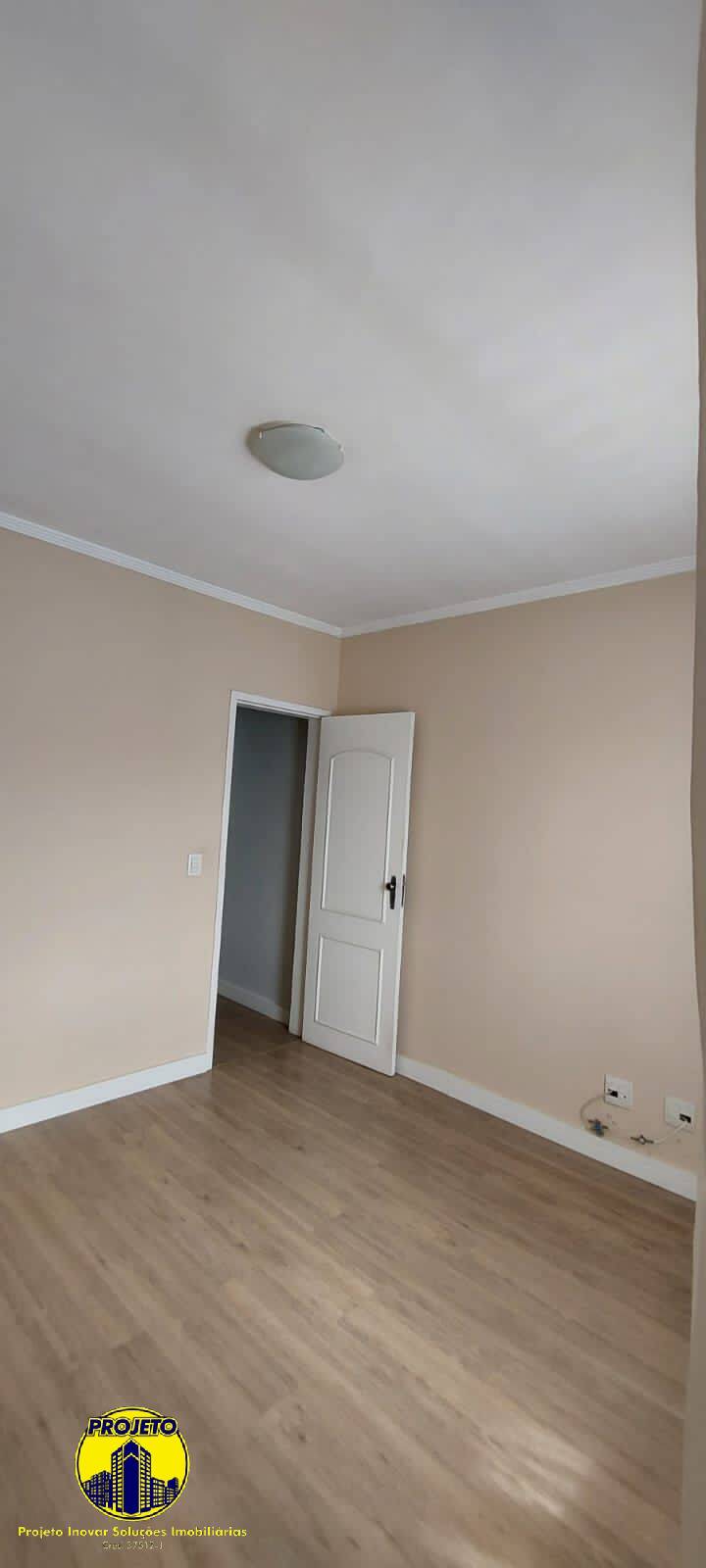 Casa à venda com 2 quartos, 80m² - Foto 13