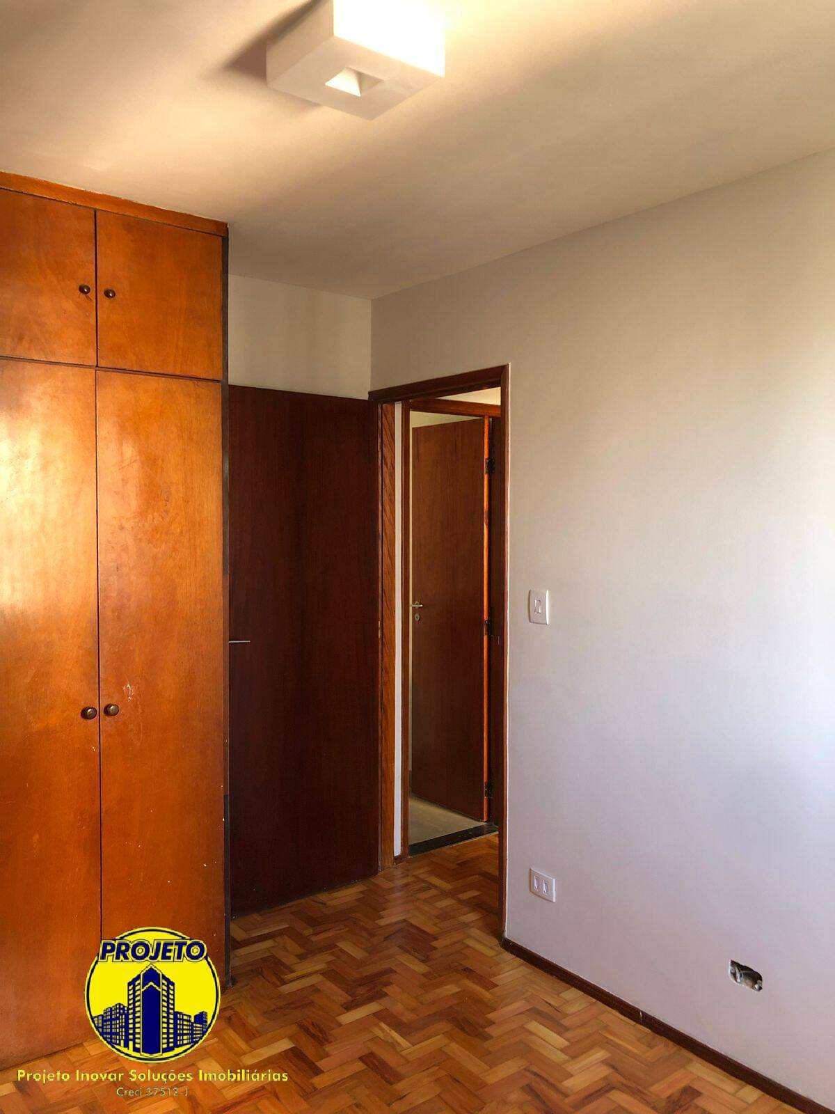 Apartamento à venda com 3 quartos, 97m² - Foto 11