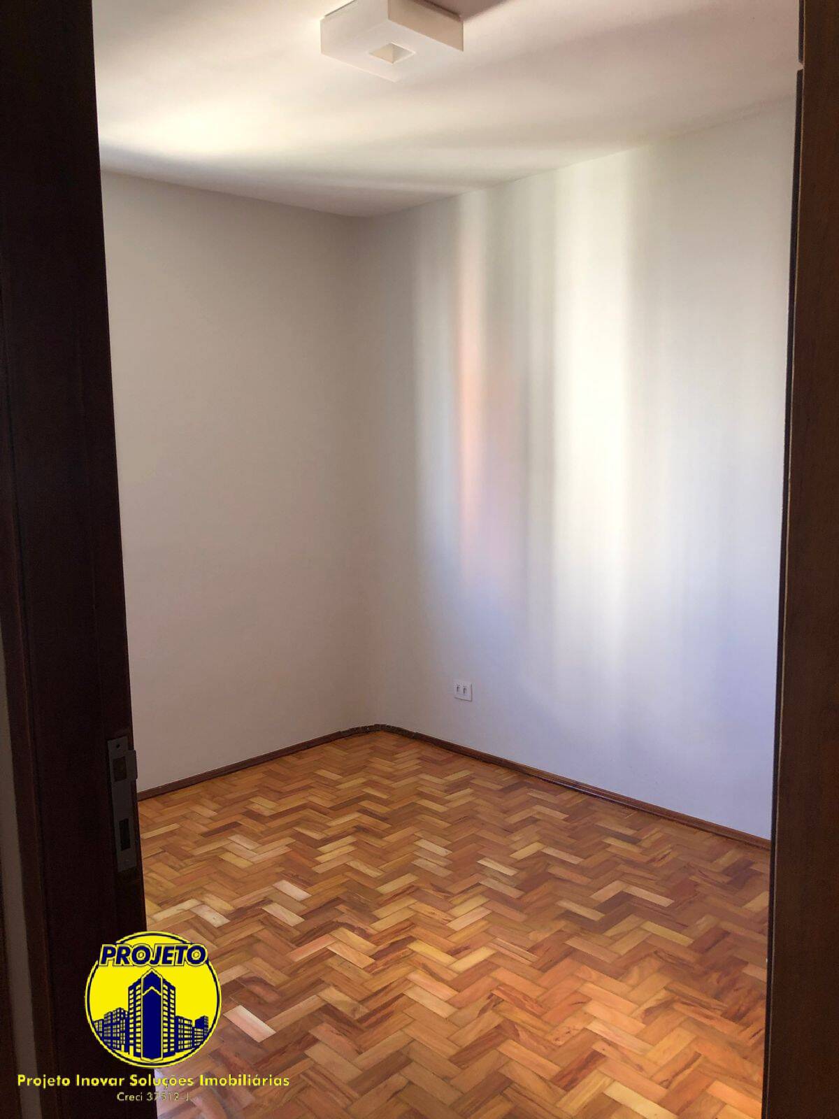 Apartamento à venda com 3 quartos, 97m² - Foto 15