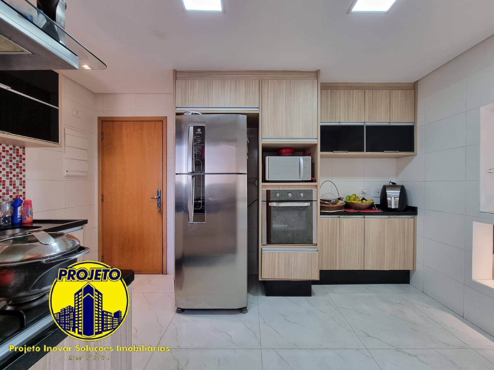 Apartamento à venda com 2 quartos, 85m² - Foto 13