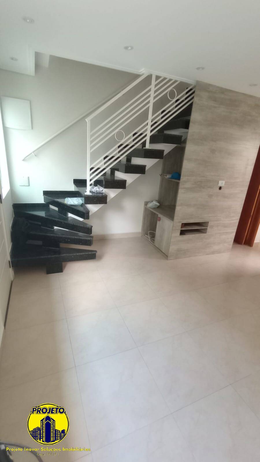 Casa de Condomínio à venda com 2 quartos, 57m² - Foto 1