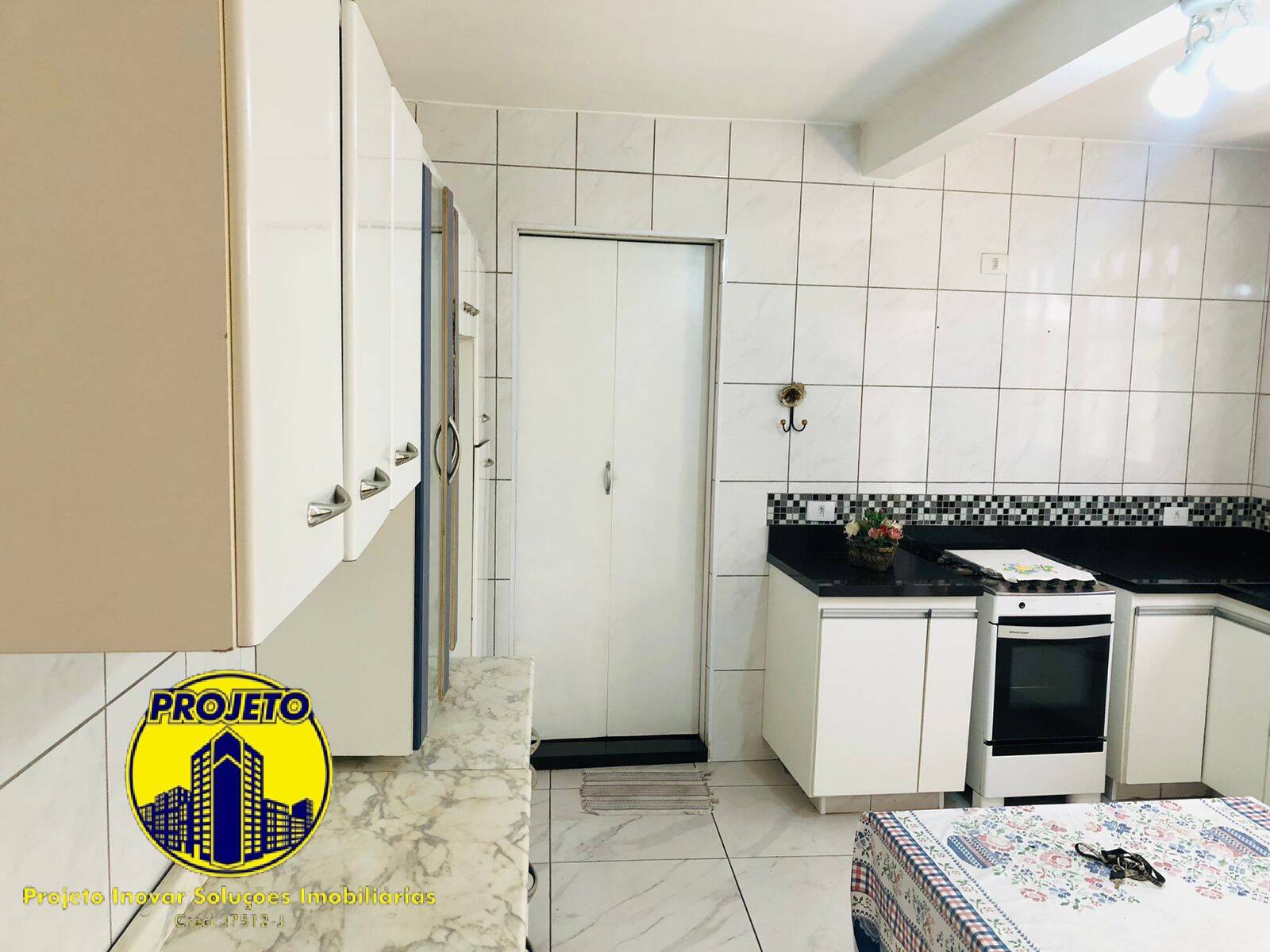 Sobrado à venda com 5 quartos, 198m² - Foto 23