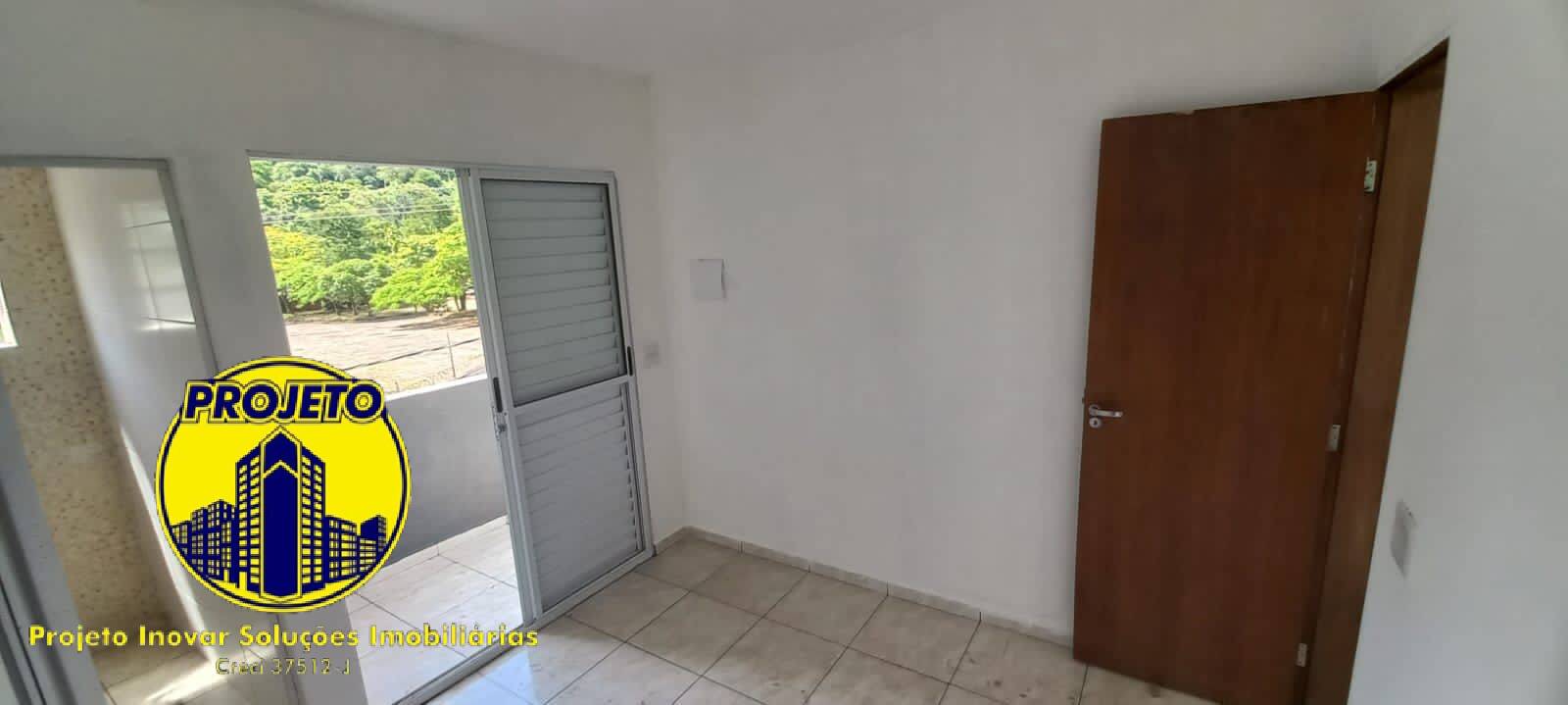 Casa à venda com 6 quartos, 200m² - Foto 6