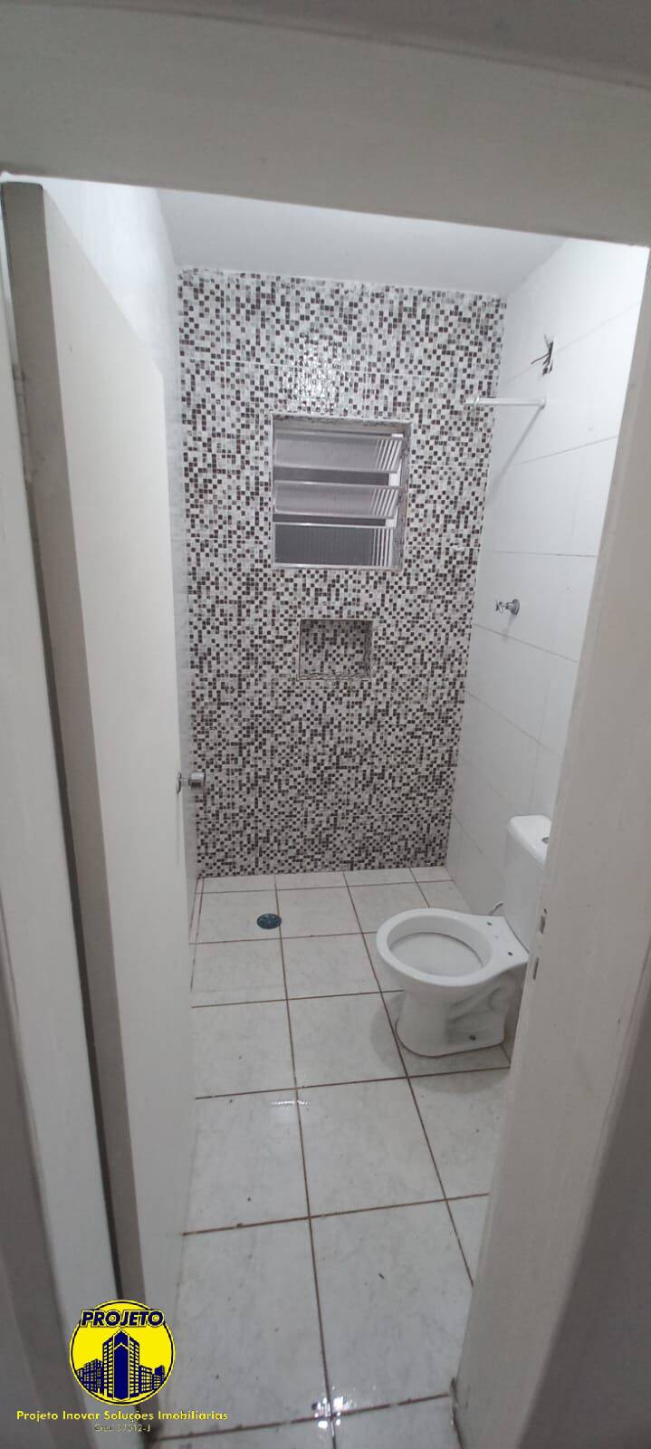 Casa à venda com 6 quartos, 200m² - Foto 10