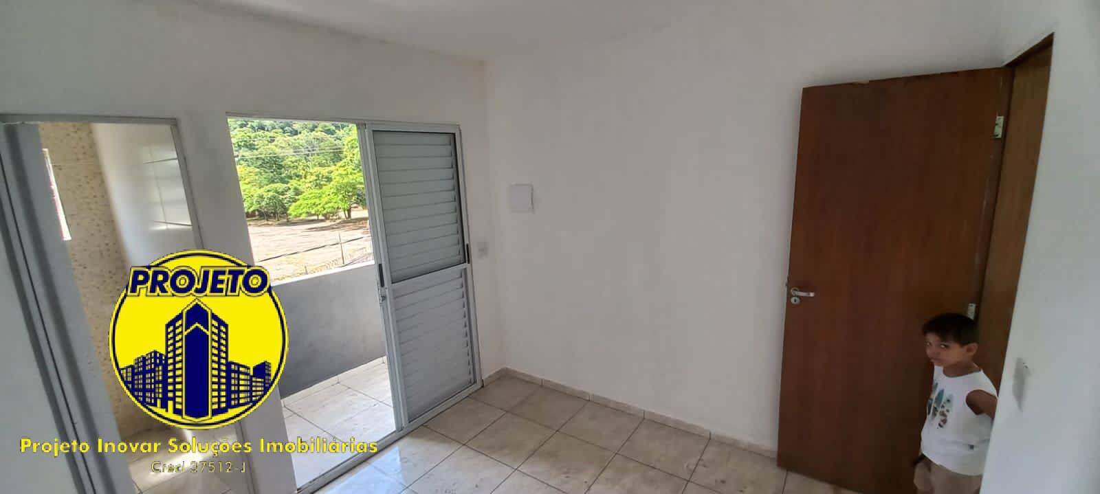 Casa à venda com 6 quartos, 200m² - Foto 19