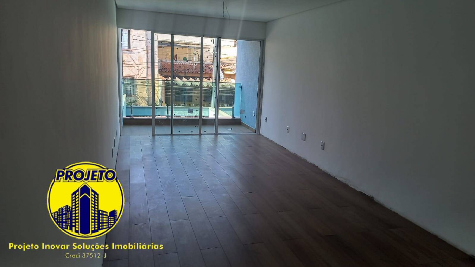 Sobrado à venda com 3 quartos, 148m² - Foto 2